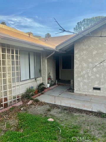 5110 Caldera Court, Riverside, CA 92507