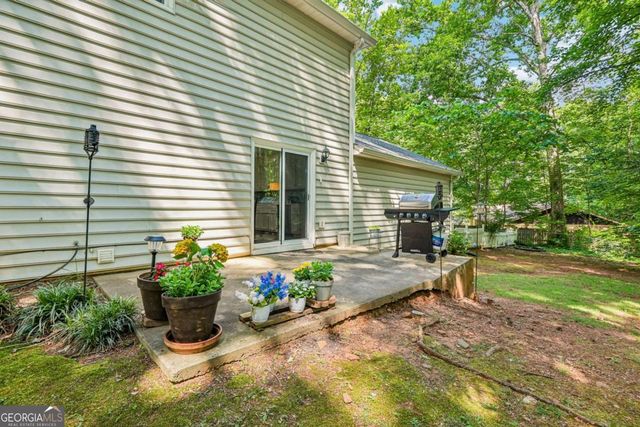 160 Deanna Court, Lawrenceville, GA 30046