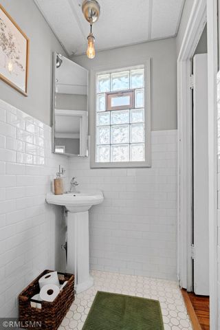 4533 1st Avenue S, Minneapolis, MN 55419