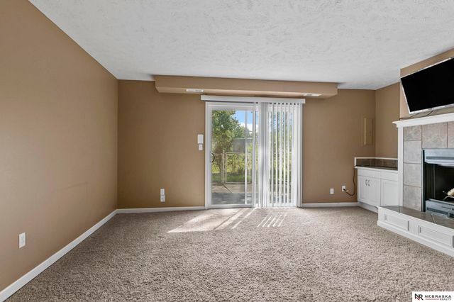 3710 N 40th Street, Lincoln, NE 68504