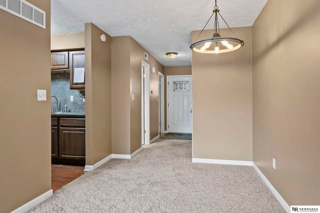 3710 N 40th Street, Lincoln, NE 68504