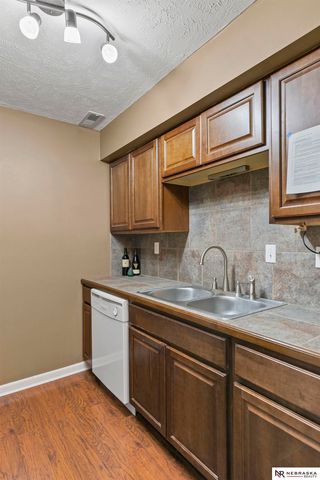 3710 N 40th Street, Lincoln, NE 68504