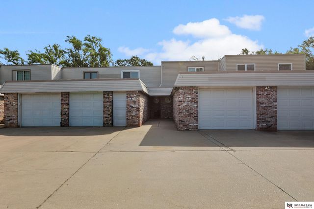 3710 N 40th Street, Lincoln, NE 68504