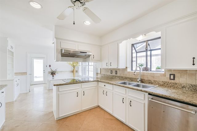 12223 Old Oaks Drive, Houston, TX 77024