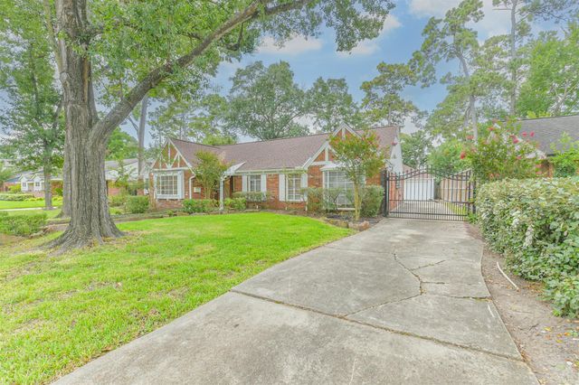 12223 Old Oaks Drive, Houston, TX 77024
