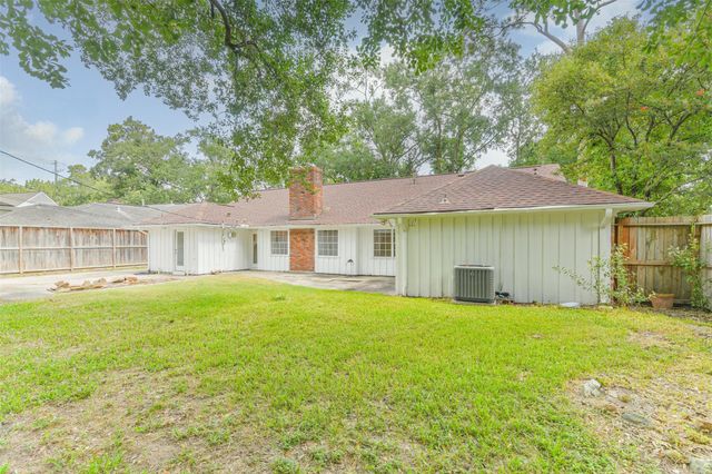 12223 Old Oaks Drive, Houston, TX 77024