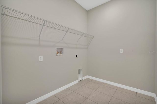 717 CROWN ROSE DRIVE, Eagle Lake, FL 33839