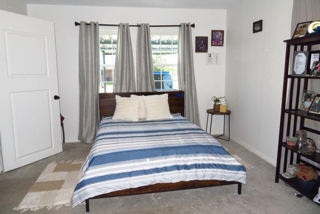 828 Robinson Road, La Porte, TX 77571