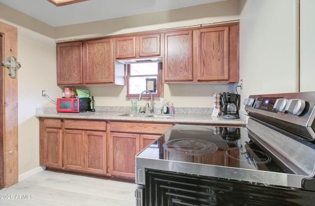 317 W 1ST Avenue, Casa Grande, AZ 85122