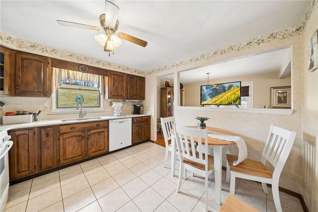 113 Skyview Dr, Penn Twp, PA 15644