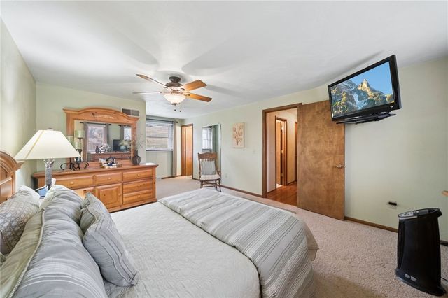 113 Skyview Dr, Penn Twp, PA 15644