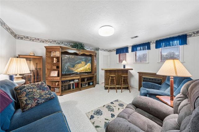 113 Skyview Dr, Penn Twp, PA 15644