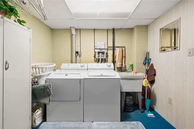 113 Skyview Dr, Penn Twp, PA 15644