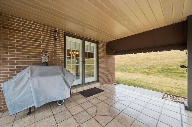 113 Skyview Dr, Penn Twp, PA 15644