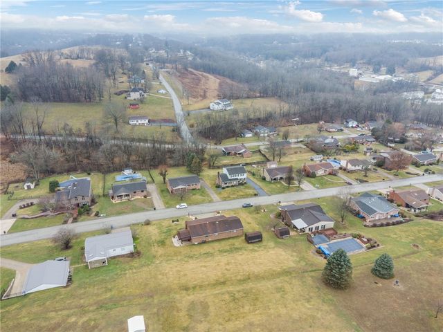 113 Skyview Dr, Penn Twp, PA 15644