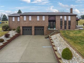 113 Skyview Dr, Penn Twp, PA 15644