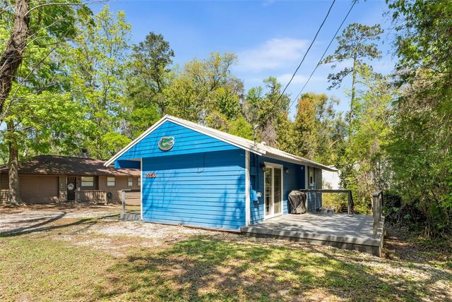 2256 W UNIVERSITY AVENUE, Gainesville, FL 32603