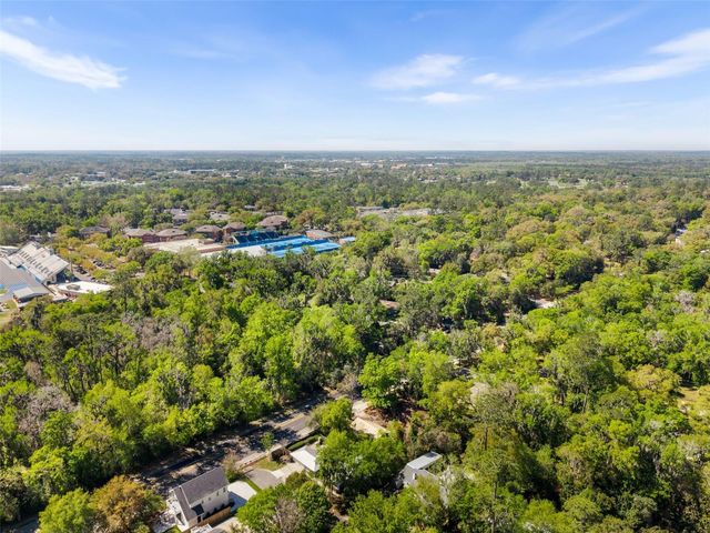 2256 W UNIVERSITY AVENUE, Gainesville, FL 32603