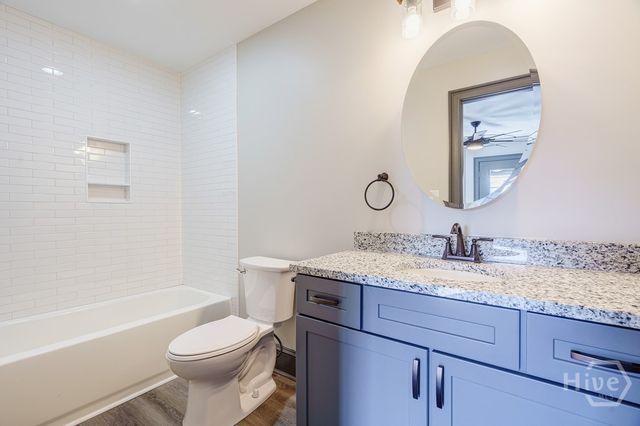 34 Depot St 22, Hartwell, GA 30643