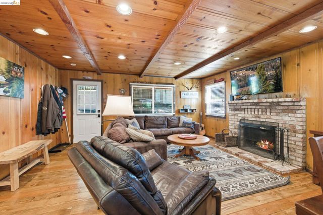 22334 Twain Harte Drive, Twain Harte, CA 95383