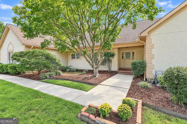 415 W McIntosh Road, Brooks, GA 30205
