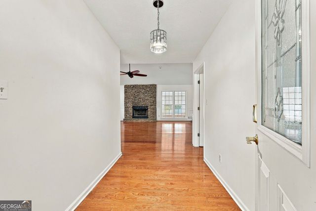 415 W McIntosh Road, Brooks, GA 30205