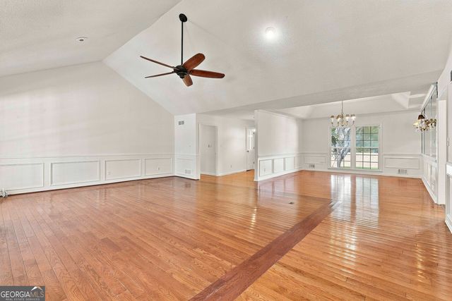 415 W McIntosh Road, Brooks, GA 30205