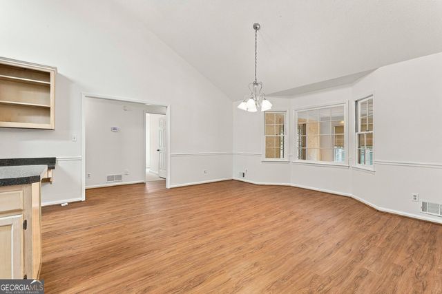 415 W McIntosh Road, Brooks, GA 30205