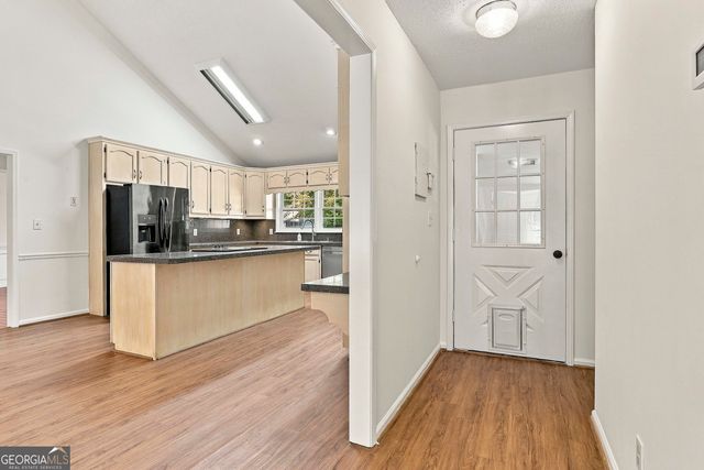 415 W McIntosh Road, Brooks, GA 30205