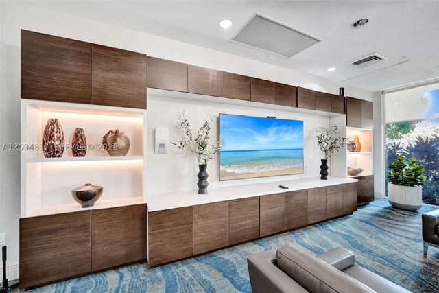 401 SW 4th Ave 301, Fort Lauderdale, FL 33315