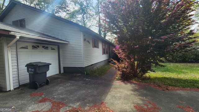 402 Emmett Street, Riverdale, GA 30274