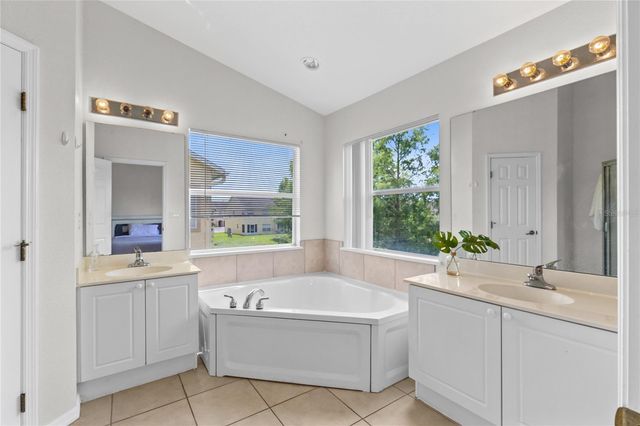2799 CLUB CORTILE CIRCLE 2799, Kissimmee, FL 34746