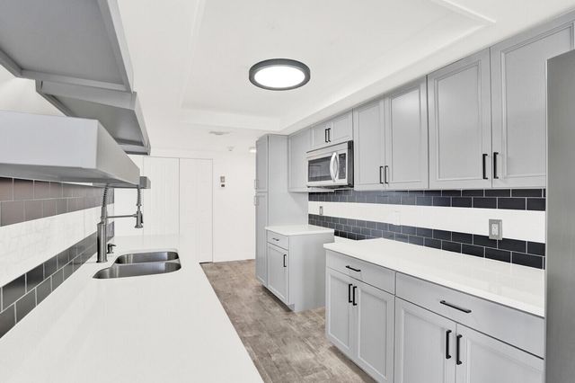 5460 N Ocean Drive 1d, Singer Island, FL 33404