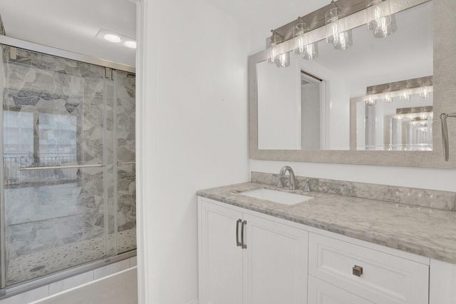 5460 N Ocean Drive 1d, Singer Island, FL 33404