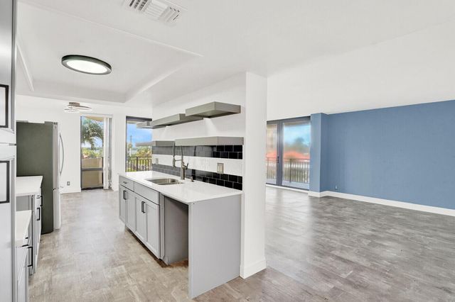 5460 N Ocean Drive 1d, Singer Island, FL 33404