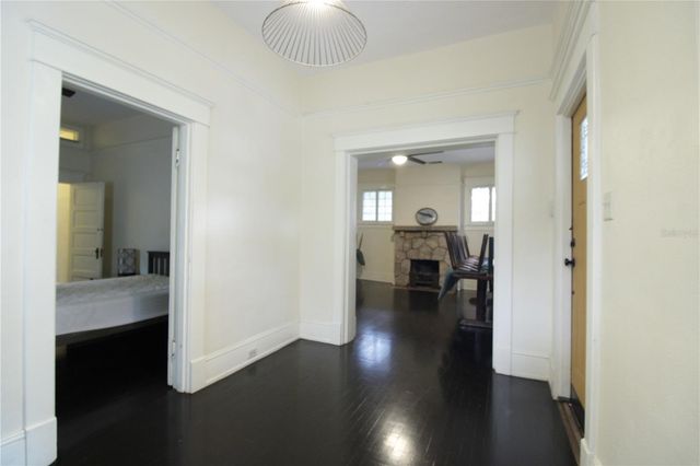 834 E UNIVERSITY AVENUE, Gainesville, FL 32601