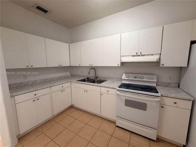 13264 Old Biscayne Dr 405, Homestead, FL 33033