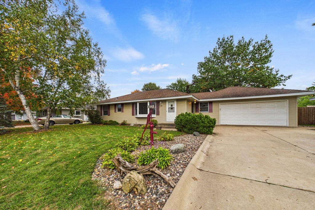 8831 Greenway Avenue S, Cottage Grove, MN 55016 — photo 2