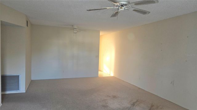 2402 ECUADORIAN WAY 48, Clearwater, FL 33763