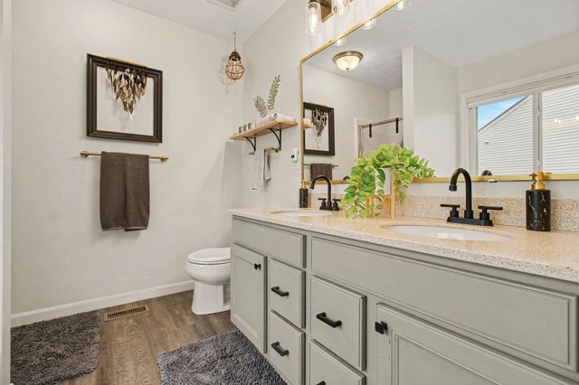 7483 Harvestdale Lane, Florence, KY 41042