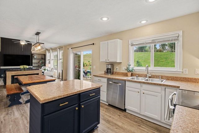 7483 Harvestdale Lane, Florence, KY 41042