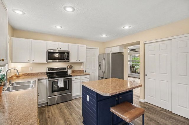 7483 Harvestdale Lane, Florence, KY 41042
