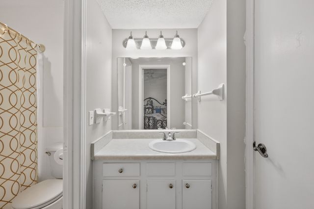 500 Paragon Mills Rd Apt B1, Nashville, TN 37211