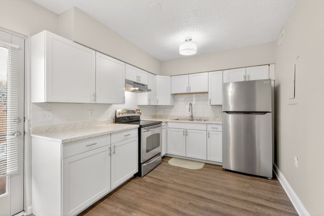 500 Paragon Mills Rd Apt B1, Nashville, TN 37211