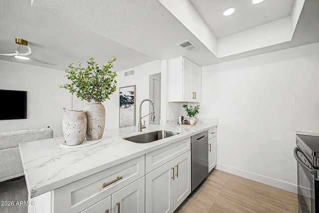 616 S HARDY Drive 225, Tempe, AZ 85281