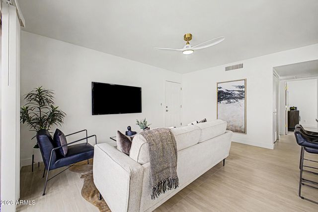616 S HARDY Drive 225, Tempe, AZ 85281