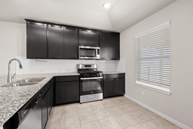 200 Longmount CV, Liberty Hill, TX 78642