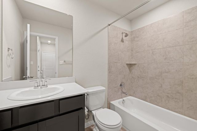 200 Longmount CV, Liberty Hill, TX 78642