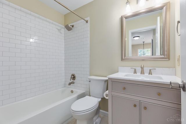 468 Silverwood Farms Drive, Lebanon, OH 45036