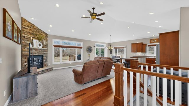 1442 30th Street NW, Austin, MN 55912